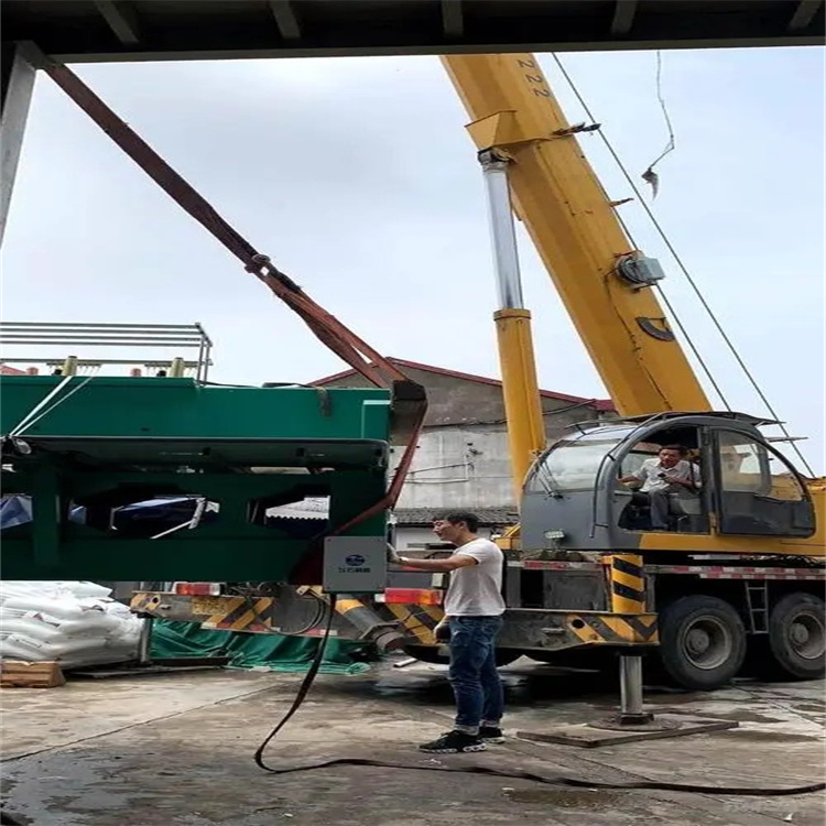 豆河镇注意大型吊车出租使用以及应该怎样正确维护